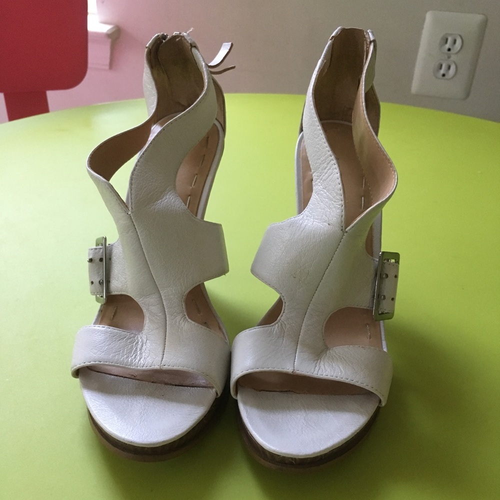 Pre-Owned Nine West Heels Off White Size 6